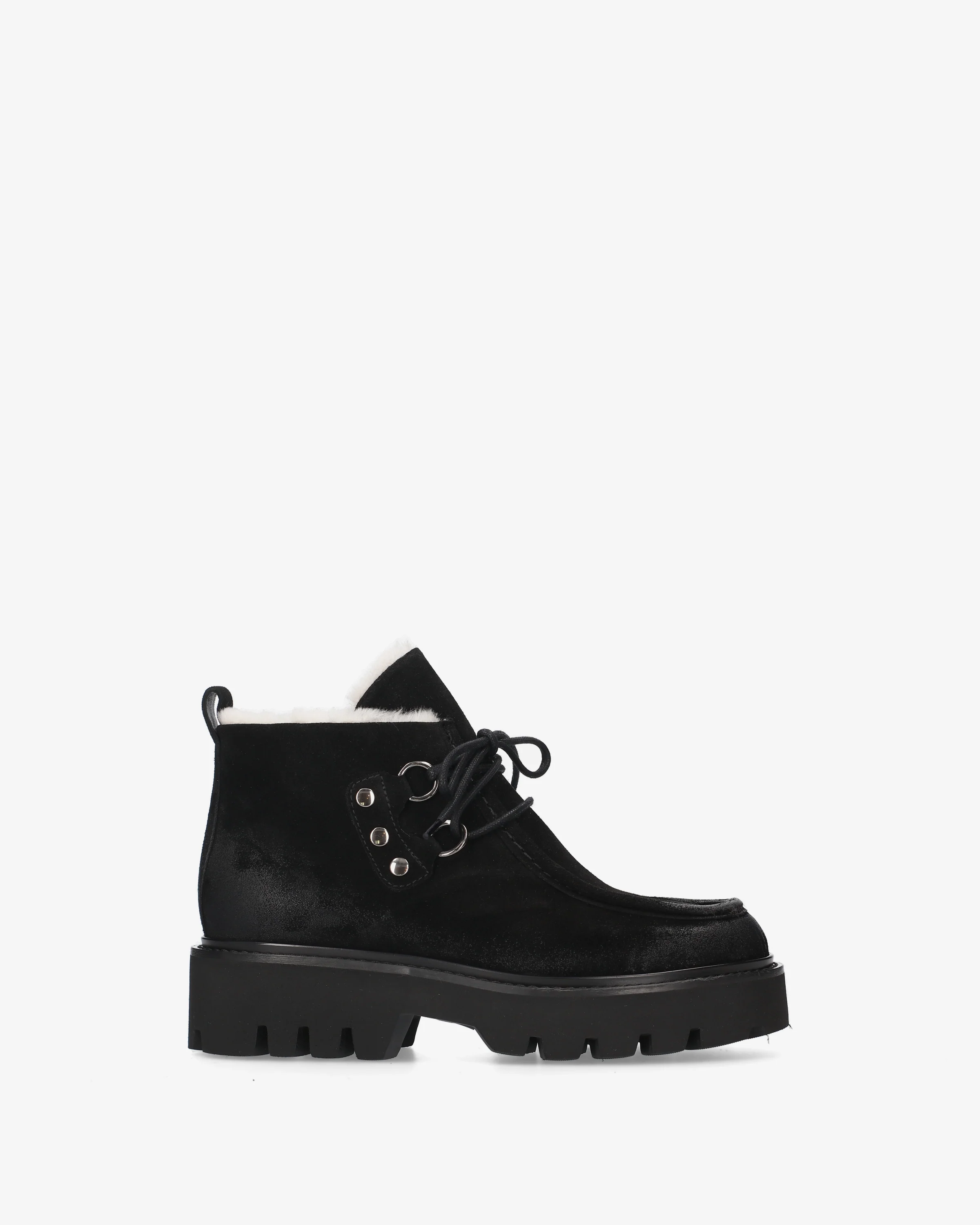 Suede ankle boots with sheepskin lining