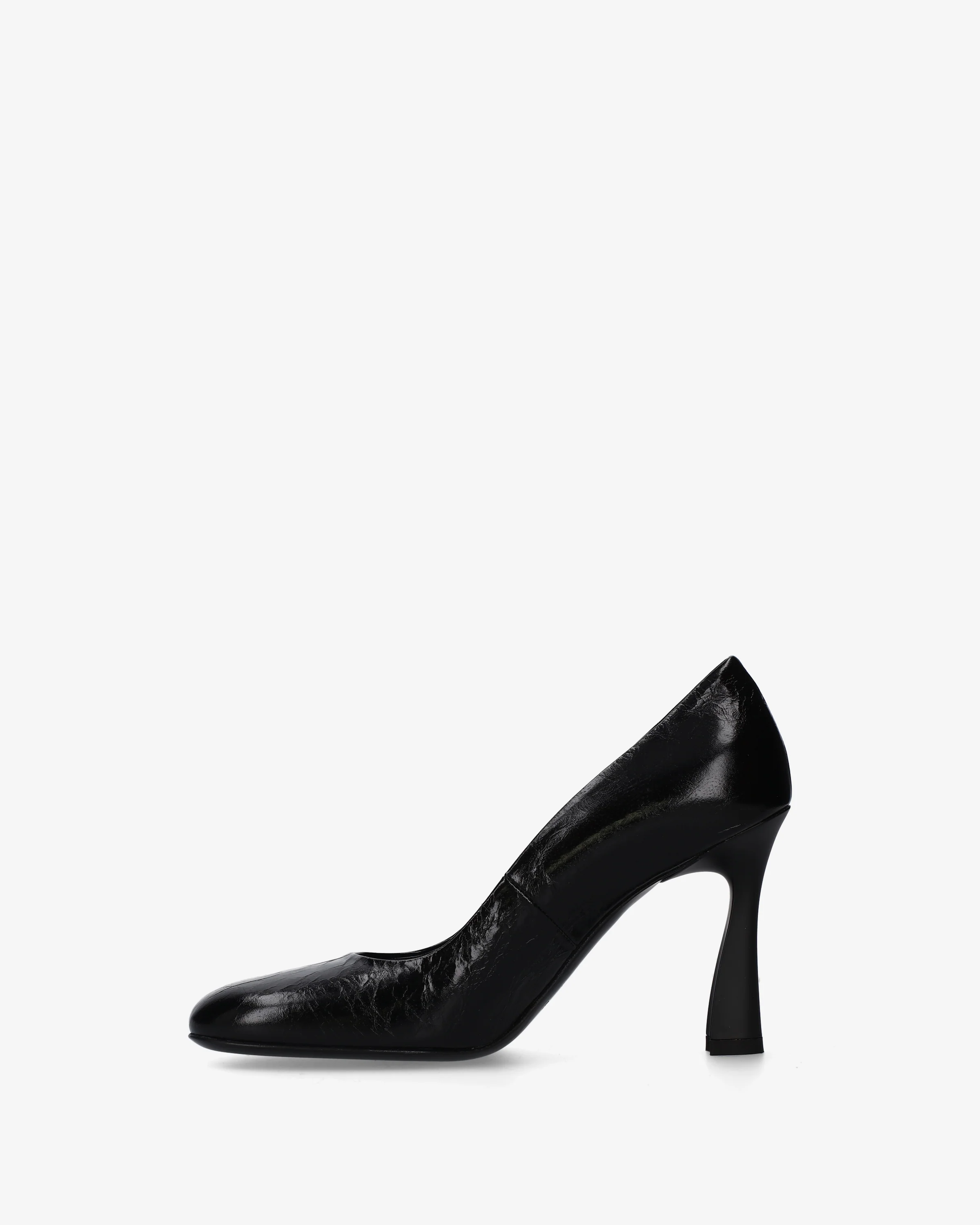 Leather pumps with a sculptural heel - Image 3