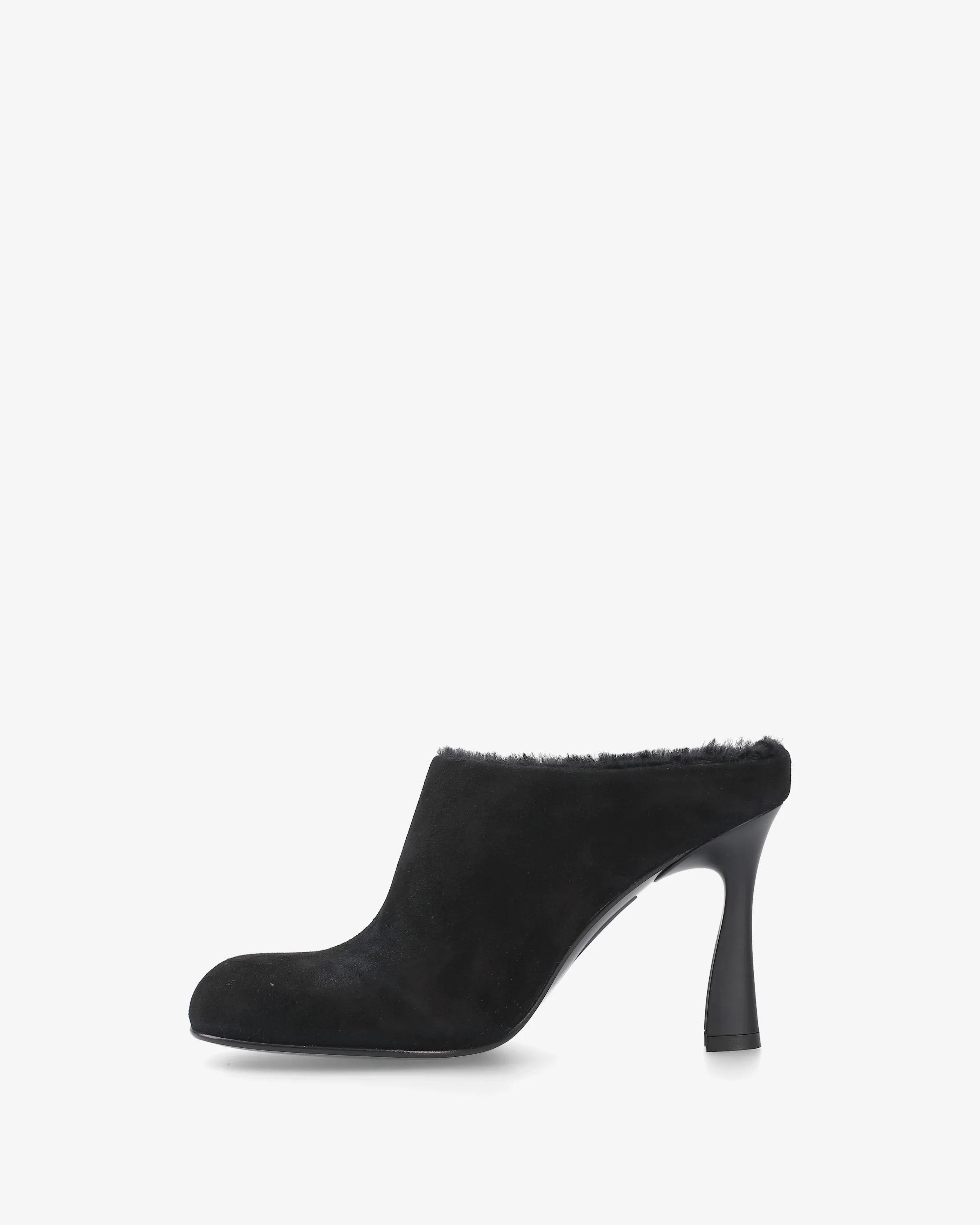 Shoes in Sheepskin and Black Leather - Image 3
